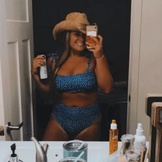 Christine OnlyFans | @christine8 review (Leaks, Videos, Nudes)