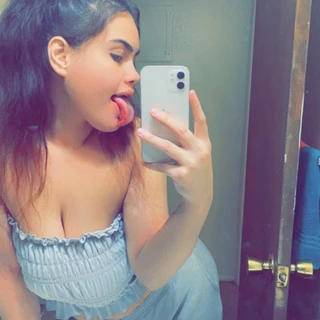 OnlyFans | @creeamlatte review (Leaks, Videos, Nudes)