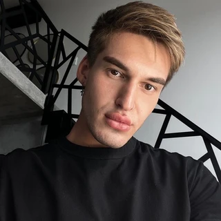 Vladimir OnlyFans @daddyvladoo review (Leaks, Videos, Nudes)