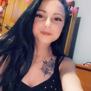 Holly OnlyFans | @diaz1281 review (Leaks, Videos, Nudes)