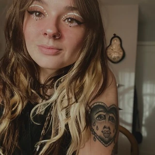 liv OnlyFans @draculiiv review (Leaks, Videos, Nudes)