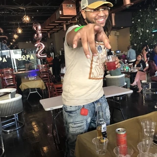 El-Yolo OnlyFans | @el_yolo83 review (Leaks, Videos, Nudes)