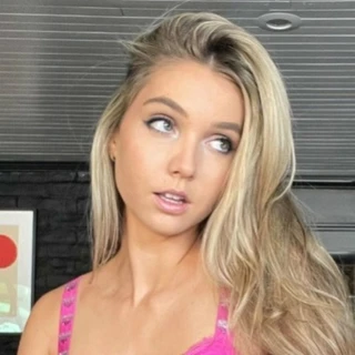 ELLIE OnlyFans @elmichelsen21 review (Leaks, Videos, Nudes)