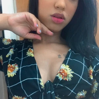 Emily OnlyFans | @emilyestrela review (Leaks, Videos, Nudes)