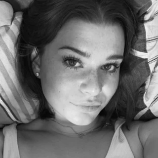 Emily OnlyFans @emilysparadise review (Leaks, Videos, Nudes)