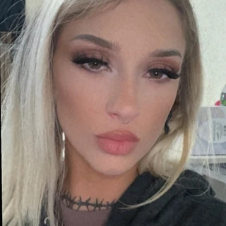 𝓣𝓲𝓷𝓪 OnlyFans @fckarbys review (Leaks, Videos, Nudes)