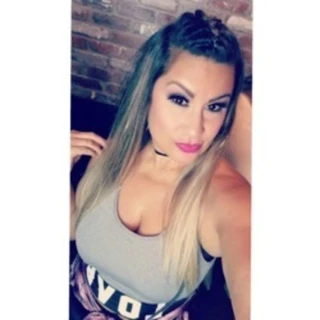 u8388547 OnlyFans @feetthegirlnextdoor review (Leaks, Videos, Nudes)