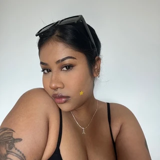Julie 🥭