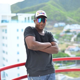 Geffreyder Gamboa Salas OnlyFans @gesalas review (Leaks, Videos, Nudes)