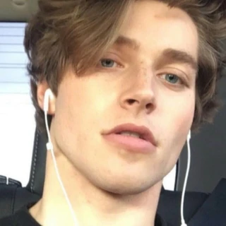 NotUrAvg OnlyFans | @getdadraws review (Leaks, Videos, Nudes)