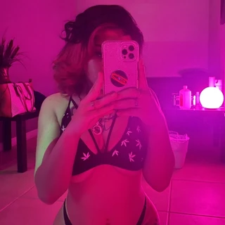 Giselle OnlyFans @giselletampa review (Leaks, Videos, Nudes)