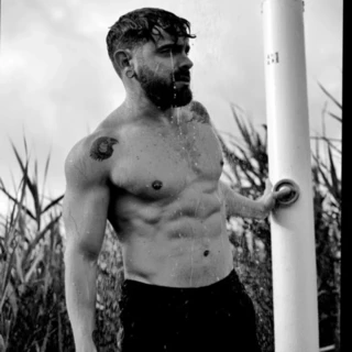 Isaac Flames OnlyFans | @isaacflames review (Leaks, Videos, Nudes)