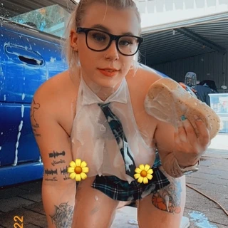 creator profile picture