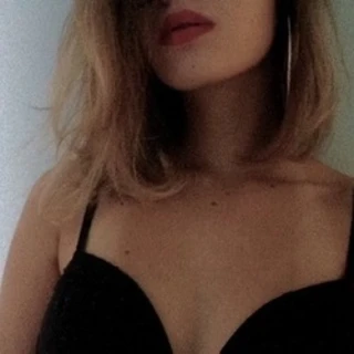 Kiara OnlyFans @kiara_ review (Leaks, Videos, Nudes)