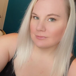 Kitty T OnlyFans @kittyt25 review (Leaks, Videos, Nudes)