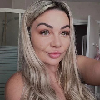 Little Miss Lara OnlyFans @laraliao review (Leaks, Videos, Nudes)