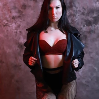 Laura Dragon OnlyFans | @lauradragon review (Leaks, Videos, Nudes)