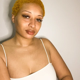 Emmy OnlyFans @lightskinemmy review (Leaks, Videos, Nudes)