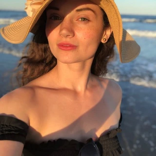 Lilly OnlyFans | @lillypeaches review (Leaks, Videos, Nudes)