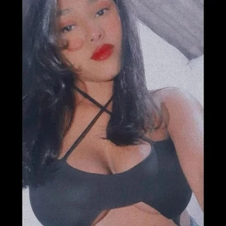 LIA OnlyFans | @lily_four review (Leaks, Videos, Nudes)