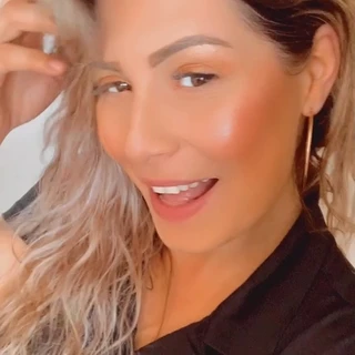 Lovely OnlyFans | @lovelybrazilian review (Leaks, Videos, Nudes)