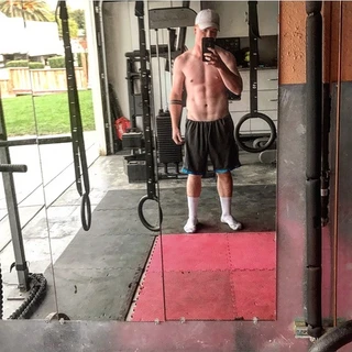 Mikey OnlyFans @mikeymcrob review (Leaks, Videos, Nudes)