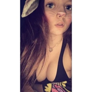 MissPeaches OnlyFans | @misspeachyemily1 review (Leaks, Videos, Nudes)