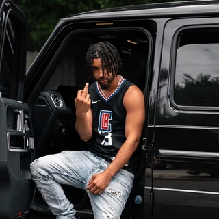 Masked curvedMan OnlyFans | @mysterycurve review (Leaks, Videos, Nudes)