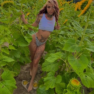 Brii bri 🕸️🩷🌸 ( FREE SOLO ONLYFANS)