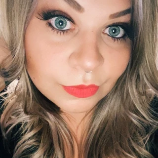 Amberly OnlyFans @primandproperinpearls review (Leaks, Videos, Nudes)