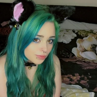 Little Raven OnlyFans @ravenxivy review (Leaks, Videos, Nudes)