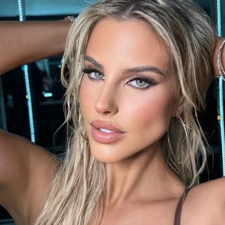 Renee Richards OnlyFans @reneerichards review (Leaks, Videos, Nudes)