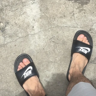 Robert Feet OnlyFans | @robert_feetbh review (Leaks, Videos, Nudes)