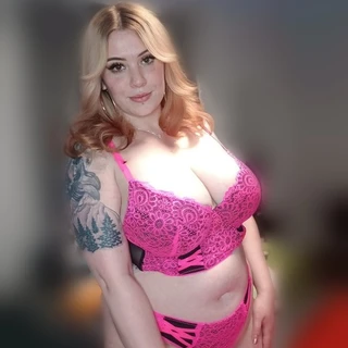 Scarlett Love OnlyFans | @scarlettlovexx review (Leaks, Videos, Nudes)