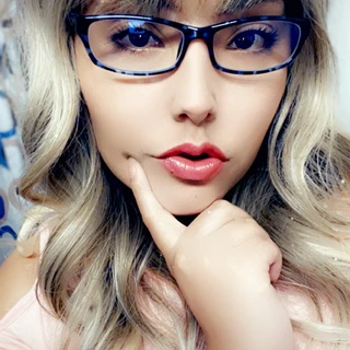 Sadie OnlyFans @sweetfeetsadie review (Leaks, Videos, Nudes)