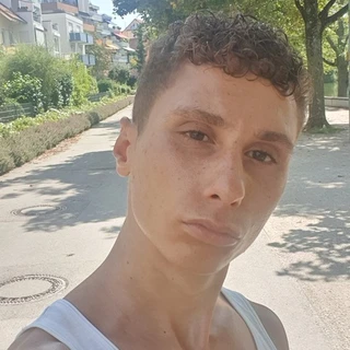 Florian OnlyFans @u212496459 review (Leaks, Videos, Nudes)