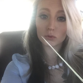 Abbie OnlyFans | @urbabybluebrat review (Leaks, Videos, Nudes)