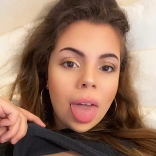 Bambii XXX OnlyFans | @vanessaselenevip review (Leaks, Videos, Nudes)