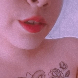 ネコ ~🍑
