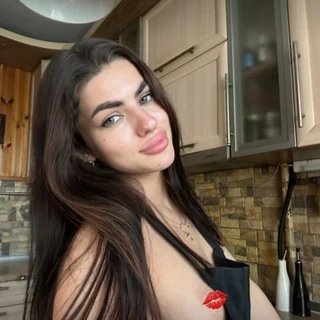 𝕂𝔸𝕄𝕀𝕃𝔸 OnlyFans | @vip_kamila review (Leaks, Videos, Nudes)