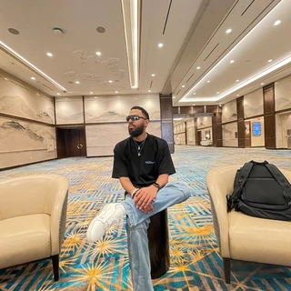 TO THE BAT CAVE! OnlyFans | @waynemanorsworld review (Leaks, Videos, Nudes)