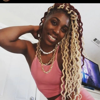 SLIM THICC OnlyFans @yarrelllive review (Leaks, Videos, Nudes)