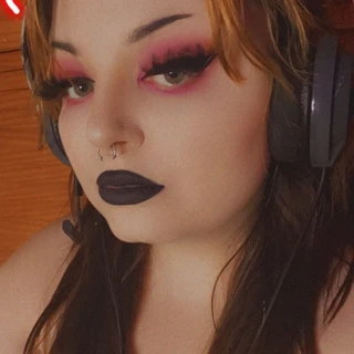 Ellie OnlyFans @yourgoddessellie review (Leaks, Videos, Nudes)