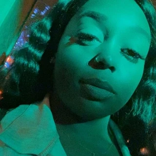 Yvonne OnlyFans @yvonnethadon review (Leaks, Videos, Nudes)